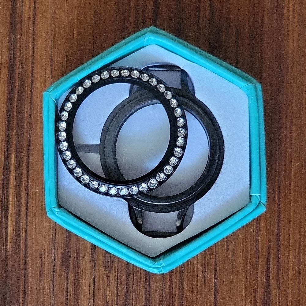 Origami Owl bracelet charm holder